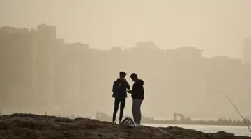 «الأرصاد» تحذر من ظاهرة جوية تؤثر على 10 محافظات: ترفع من درجات الحرارة